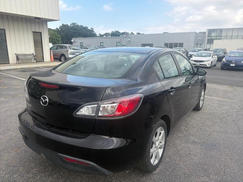 Mazda MAZDA3 i Touring 4-door 2010
