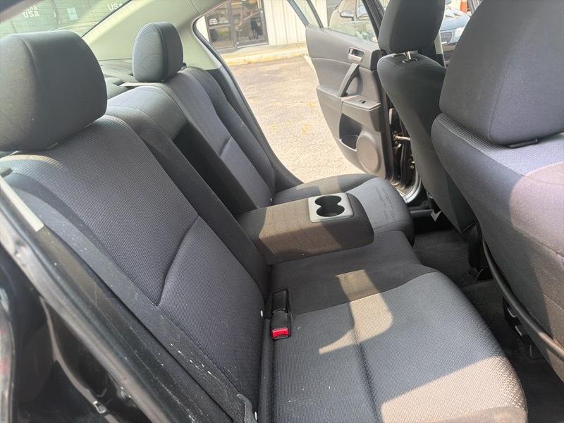 Mazda MAZDA3 i Touring 4-door 2010