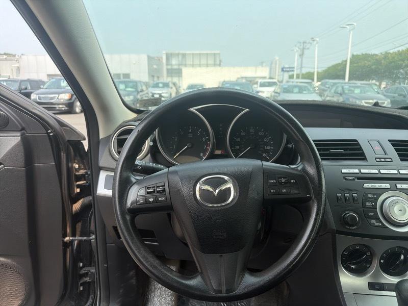 Mazda MAZDA3 i Touring 4-door 2010