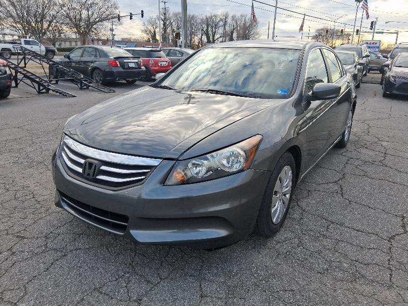 Honda Accord LX sedan AT 2011
