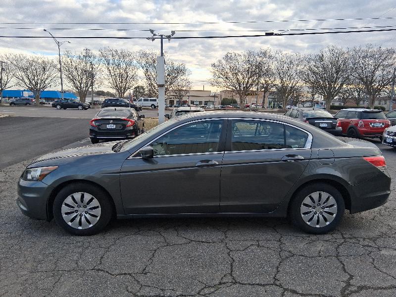 Honda Accord LX sedan AT 2011