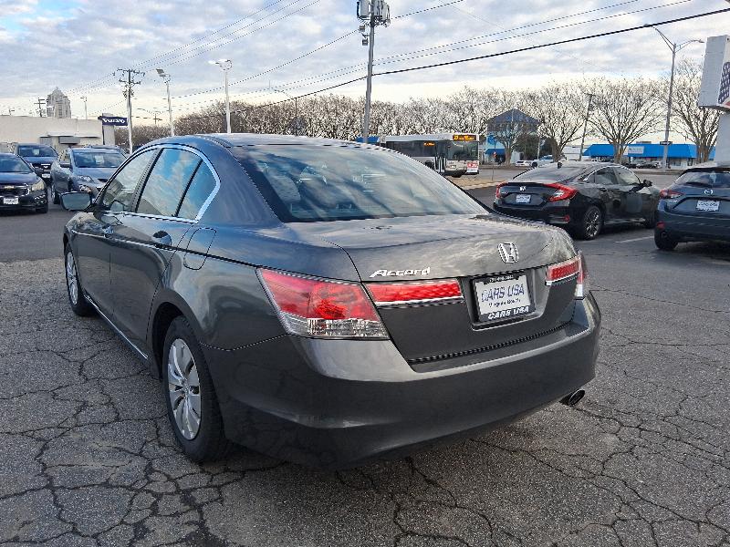 Honda Accord LX sedan AT 2011