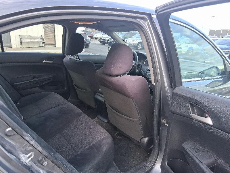 Honda Accord LX sedan AT 2011