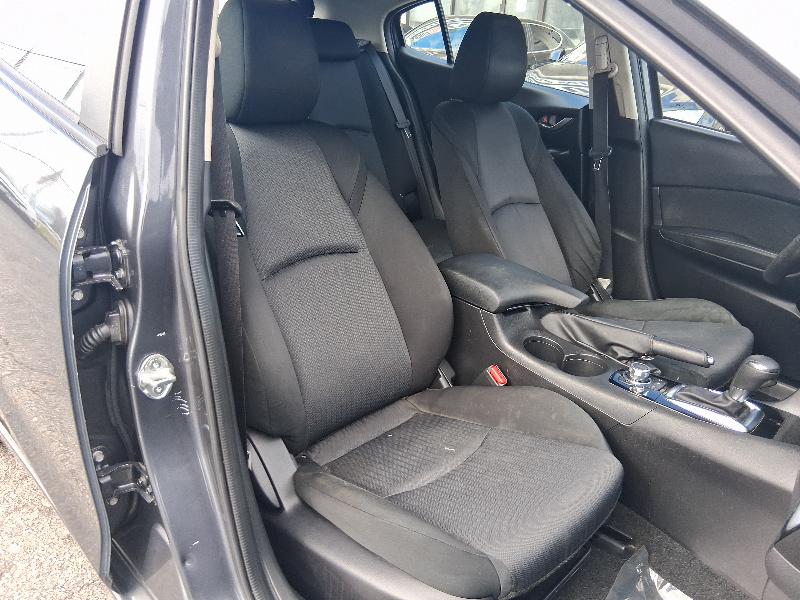 Mazda MAZDA3 i Sport AT 5-Door 2015