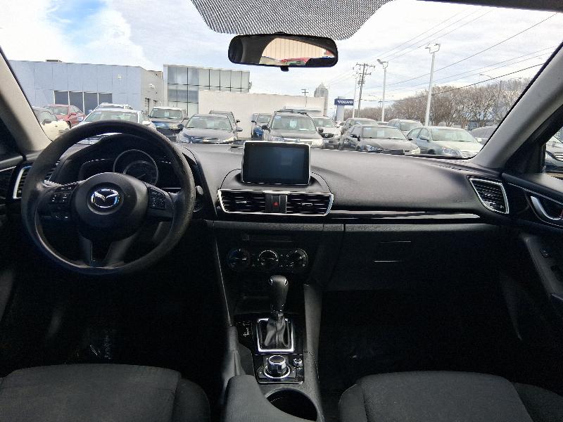 Mazda MAZDA3 i Sport AT 5-Door 2015