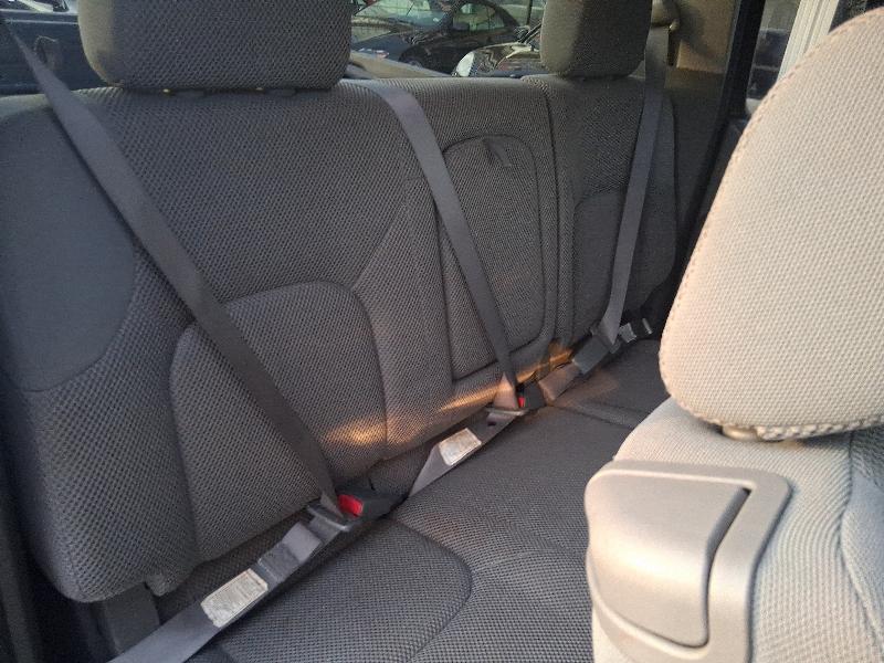 Nissan Frontier LE Crew Cab 2WD 2006