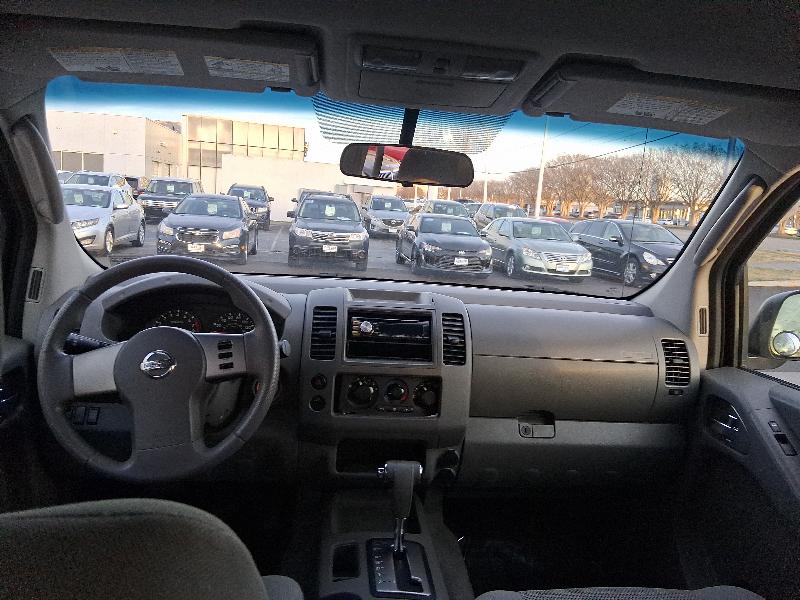 Nissan Frontier LE Crew Cab 2WD 2006