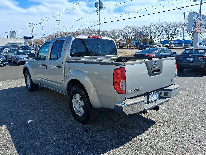Nissan Frontier LE Crew Cab 2WD 2006