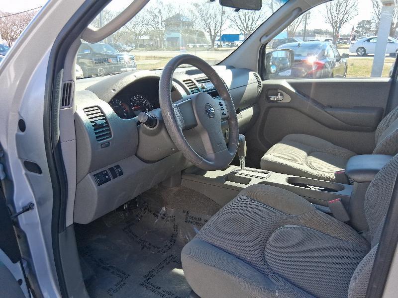 Nissan Frontier LE Crew Cab 2WD 2006