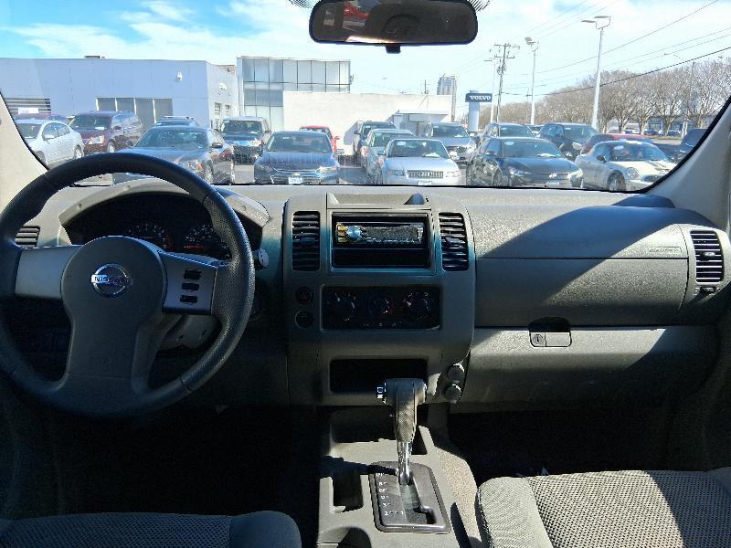 Nissan Frontier LE Crew Cab 2WD 2006
