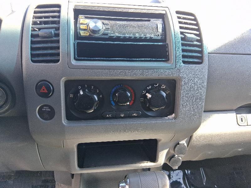 Nissan Frontier LE Crew Cab 2WD 2006