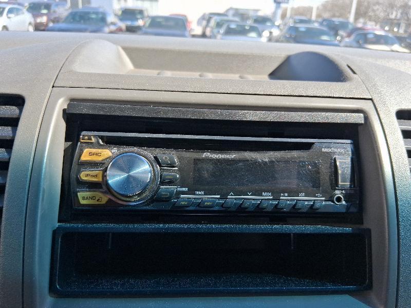 Nissan Frontier LE Crew Cab 2WD 2006