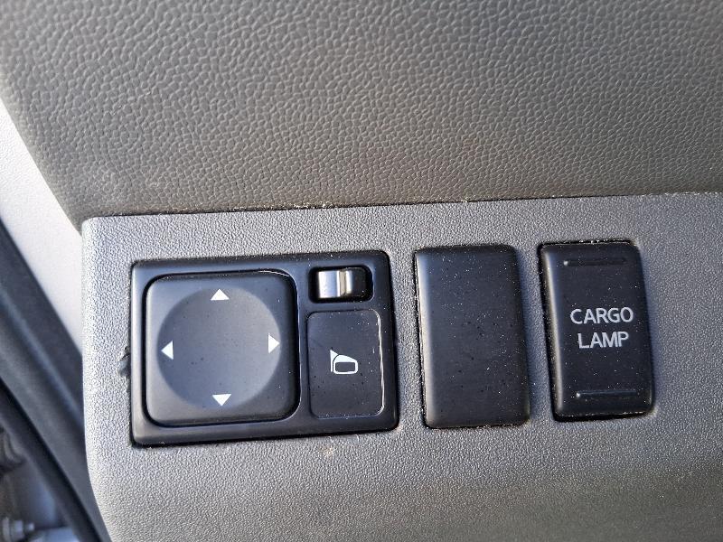 Nissan Frontier LE Crew Cab 2WD 2006