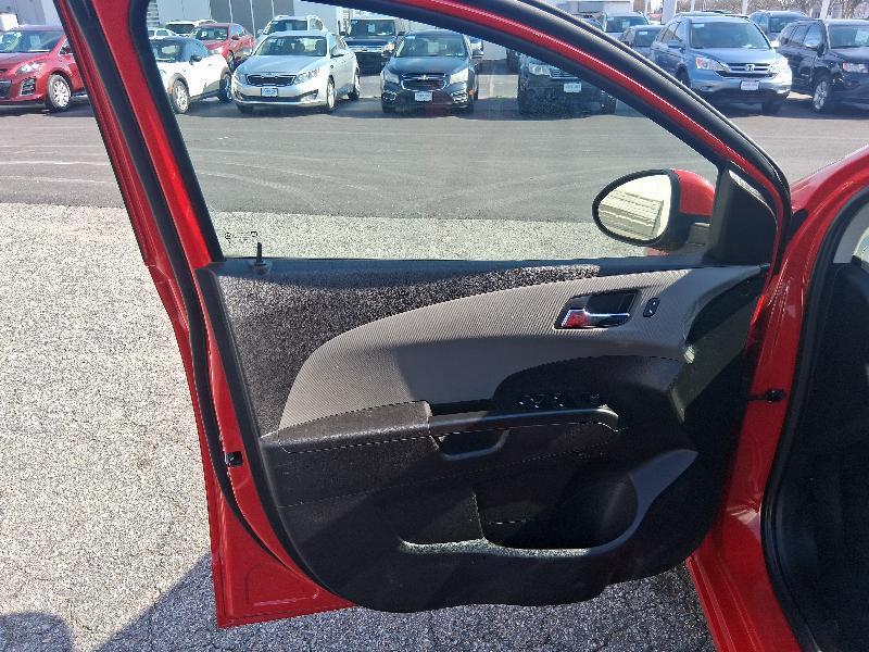 Chevrolet Sonic LT Auto Sedan 2015