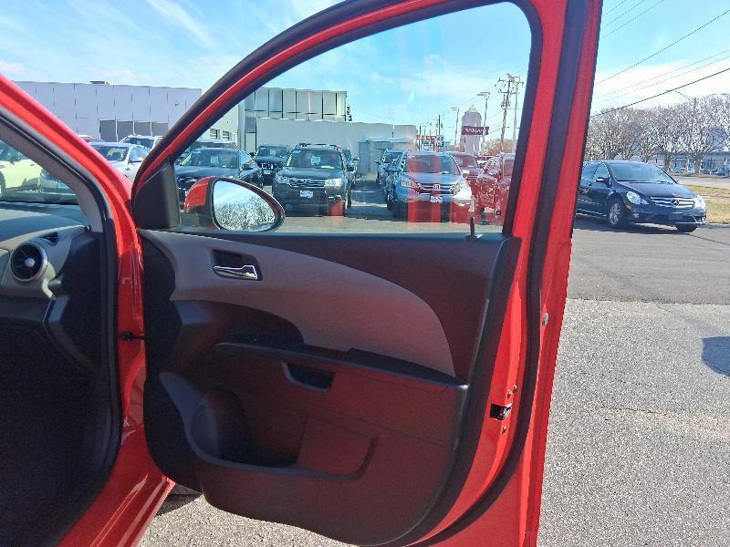 Chevrolet Sonic LT Auto Sedan 2015