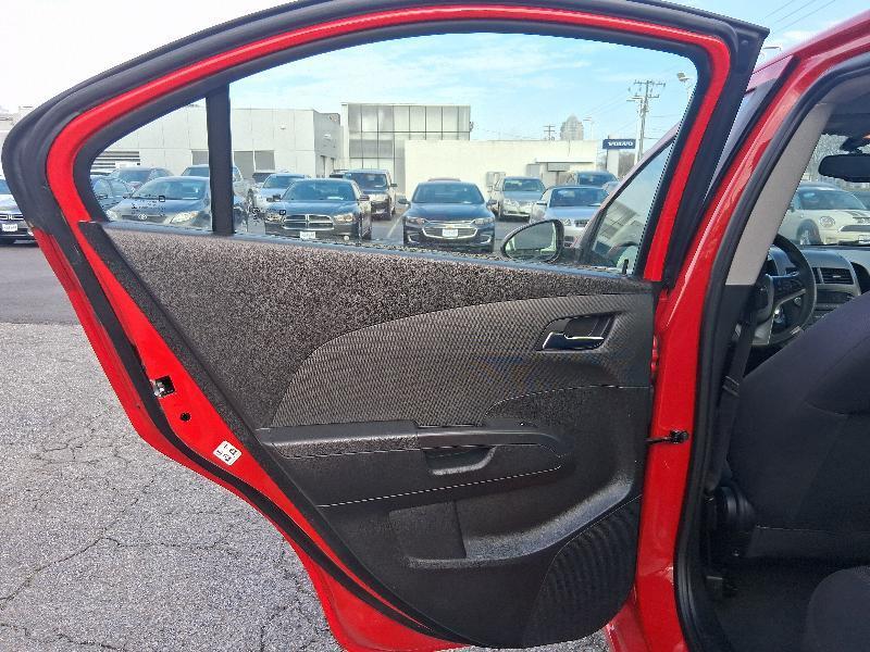 Chevrolet Sonic LT Auto Sedan 2015