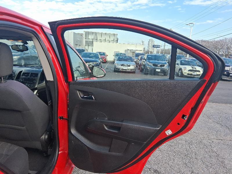 Chevrolet Sonic LT Auto Sedan 2015