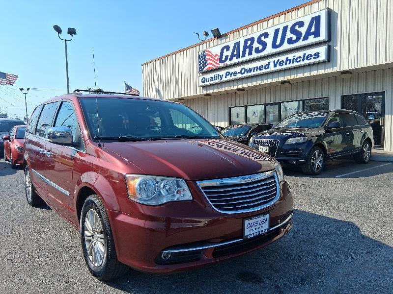 Chrysler Town & Country Touring-L 2015
