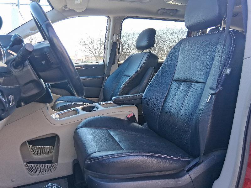 Chrysler Town & Country Touring-L 2015