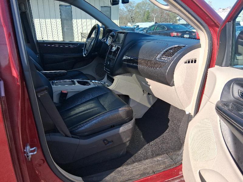 Chrysler Town & Country Touring-L 2015