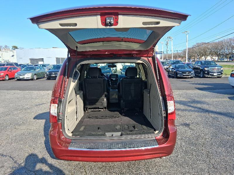 Chrysler Town & Country Touring-L 2015