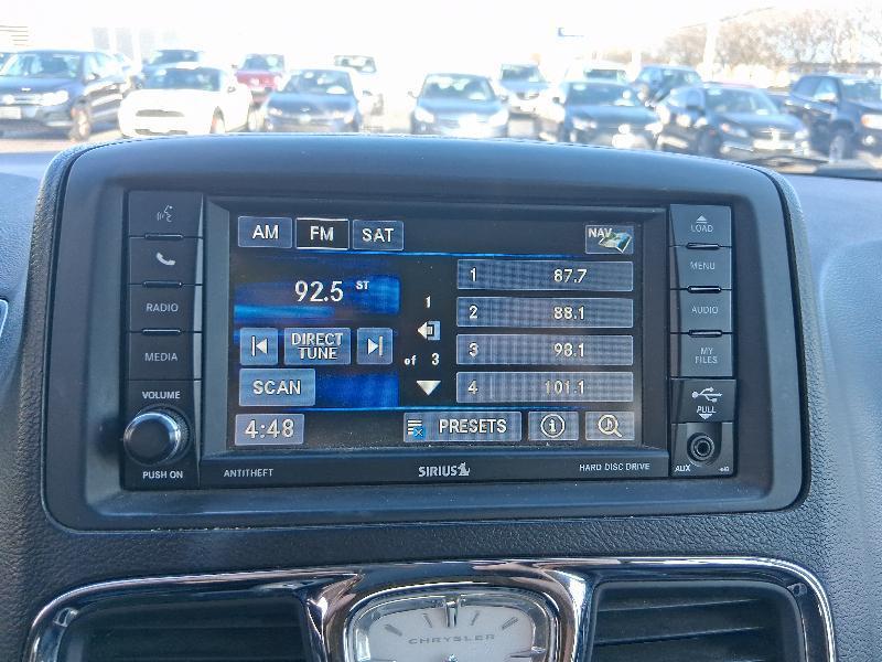 Chrysler Town & Country Touring-L 2015