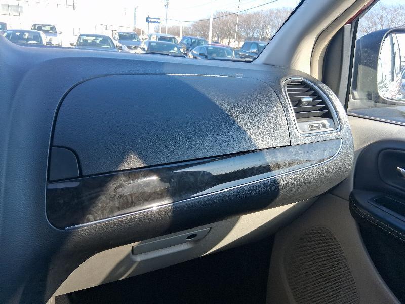 Chrysler Town & Country Touring-L 2015