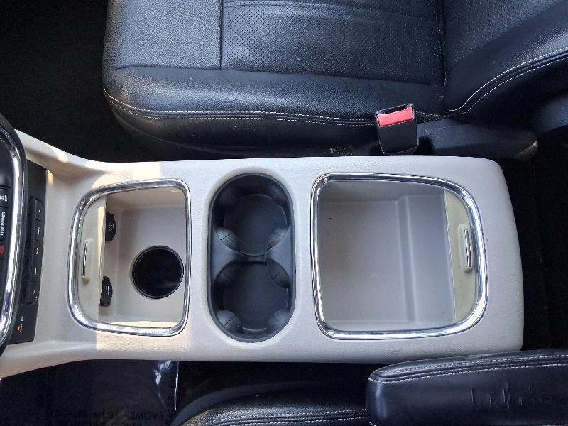 Chrysler Town & Country Touring-L 2015