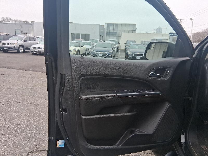 GMC Canyon SLT Crew Cab 2WD Short Box 2015