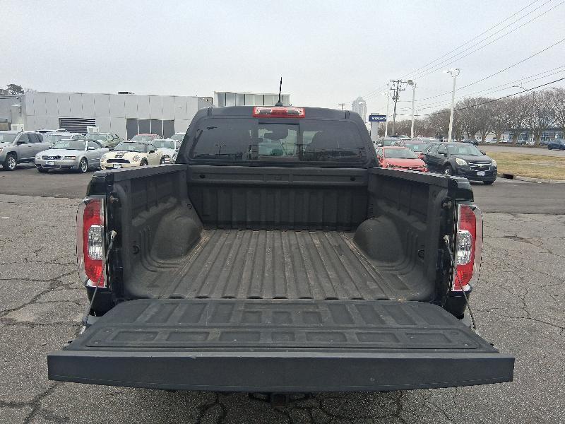 GMC Canyon SLT Crew Cab 2WD Short Box 2015