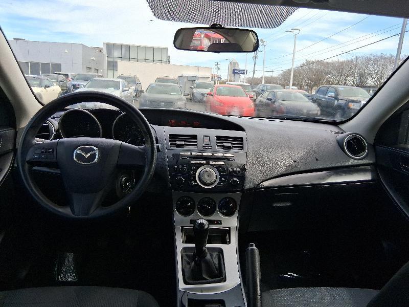 Mazda MAZDA3 i Touring 4-door 2010