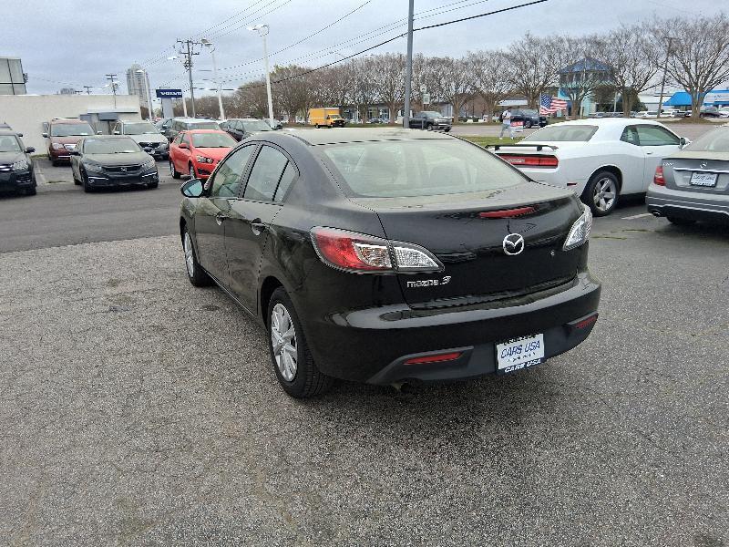 Mazda MAZDA3 i Touring 4-door 2010