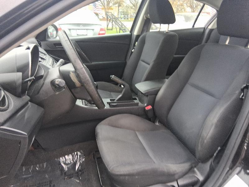 Mazda MAZDA3 i Touring 4-door 2010