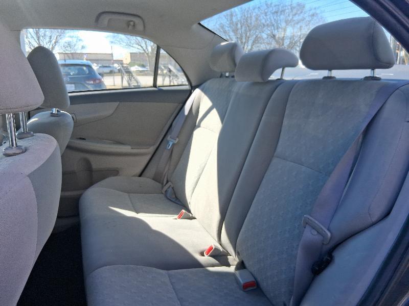 Toyota Corolla 4dr Sdn CVT S (Natl) 2009