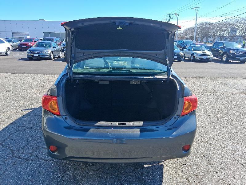 Toyota Corolla 4dr Sdn CVT S (Natl) 2009