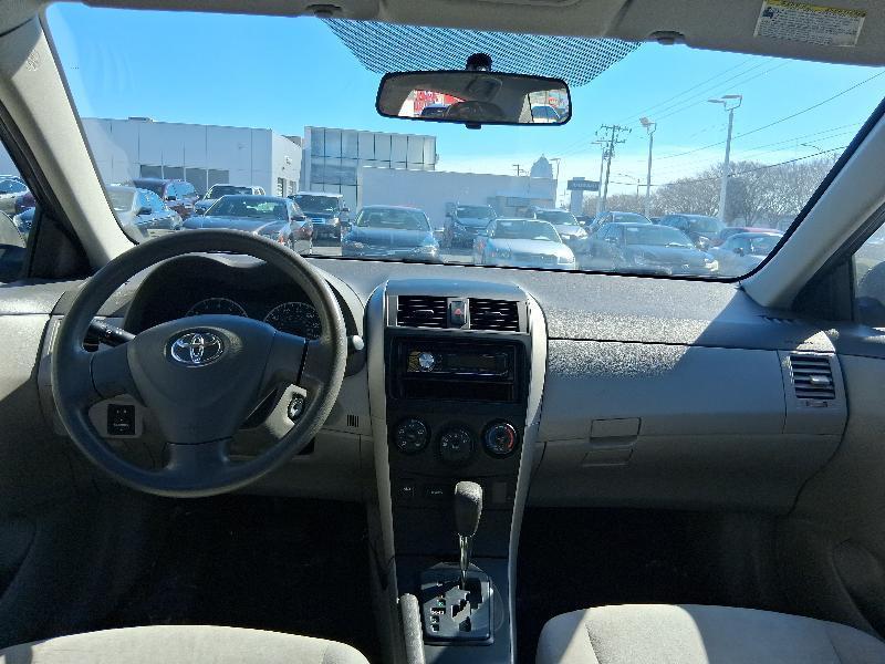 Toyota Corolla 4dr Sdn CVT S (Natl) 2009