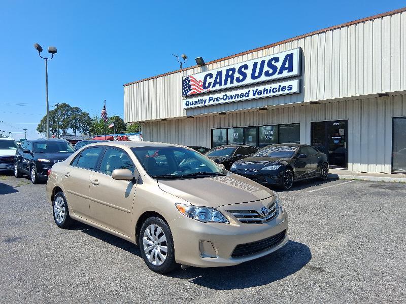 Toyota Corolla 4dr Sdn Auto LE (Natl) 2013