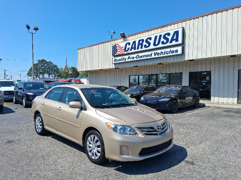 Toyota Corolla 4dr Sdn Auto LE (Natl) 2013