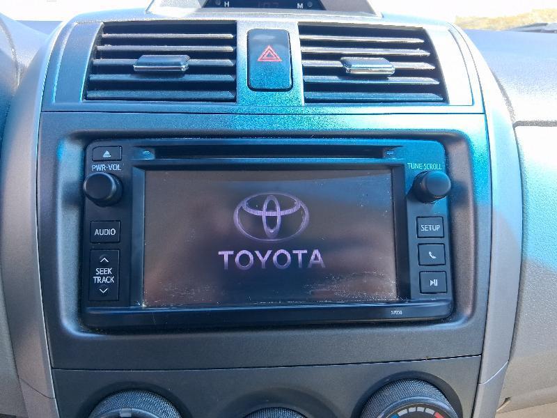 Toyota Corolla 4dr Sdn Auto LE (Natl) 2013