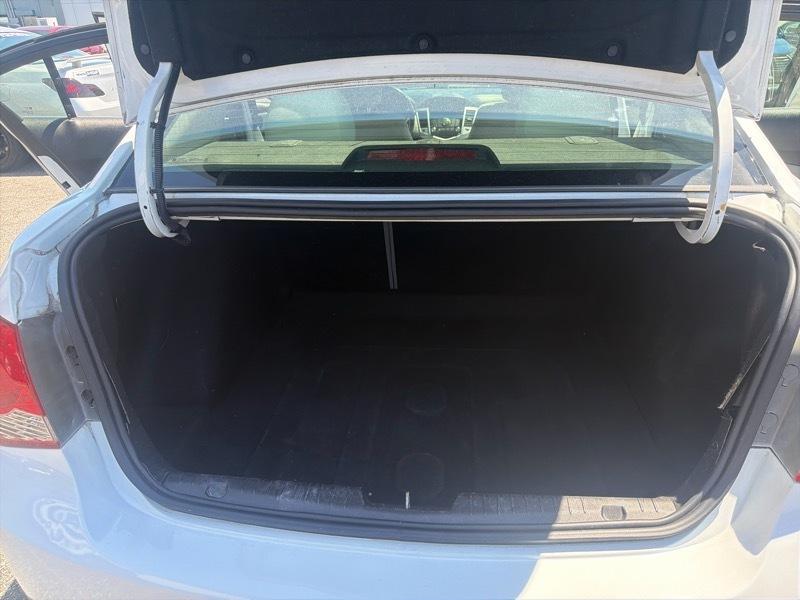 Chevrolet Cruze 4dr Sdn LS 2012