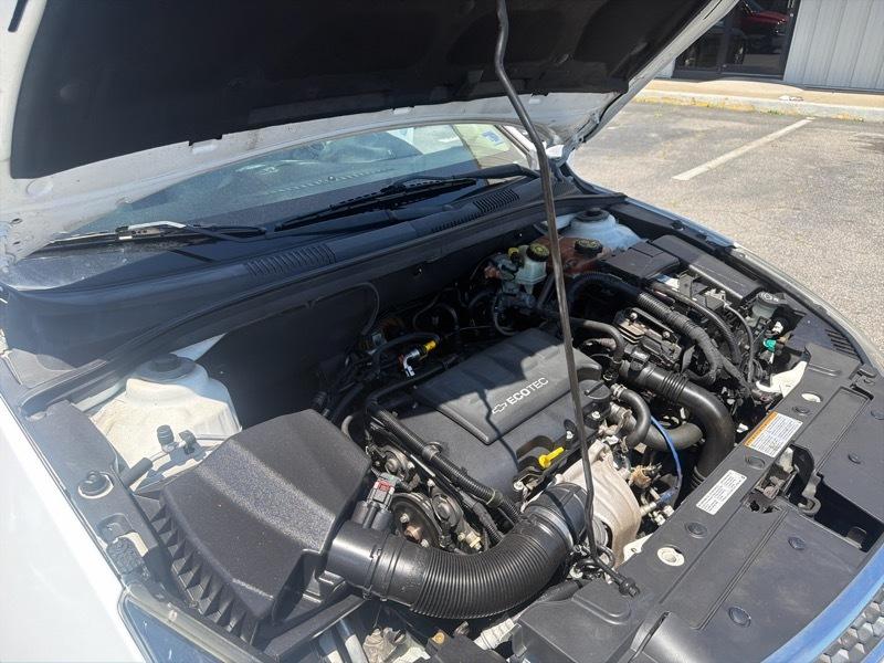 Chevrolet Cruze 4dr Sdn LS 2012