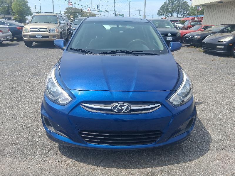 Hyundai Accent SE 5-Door 6A 2017