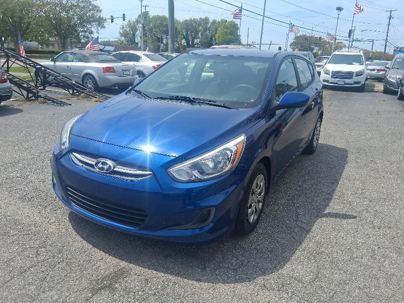 Hyundai Accent SE 5-Door 6A 2017