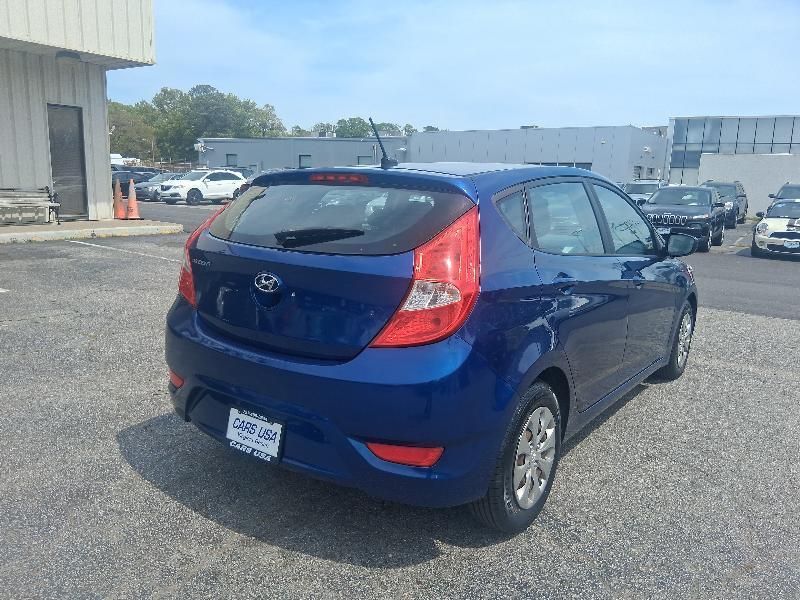 Hyundai Accent SE 5-Door 6A 2017