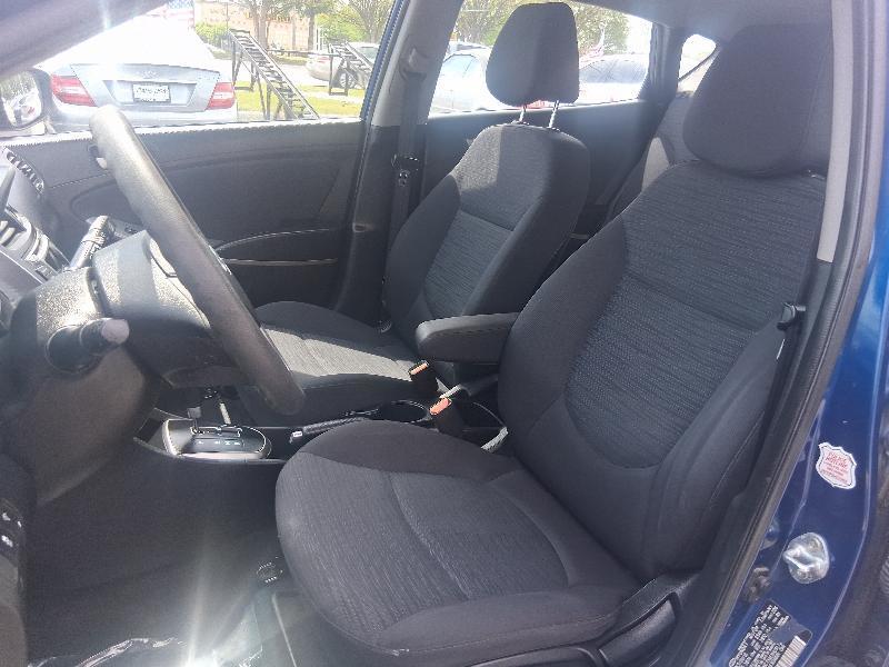 Hyundai Accent SE 5-Door 6A 2017