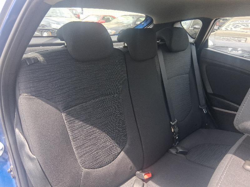 Hyundai Accent SE 5-Door 6A 2017