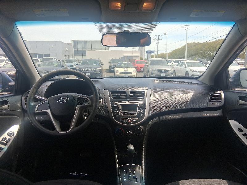 Hyundai Accent SE 5-Door 6A 2017