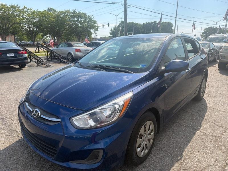 Hyundai Accent SE 5-Door 6A 2017