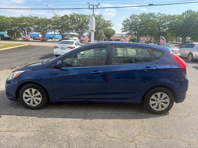 Hyundai Accent SE 5-Door 6A 2017