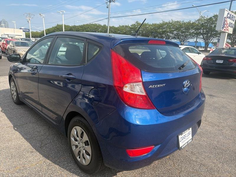 Hyundai Accent SE 5-Door 6A 2017